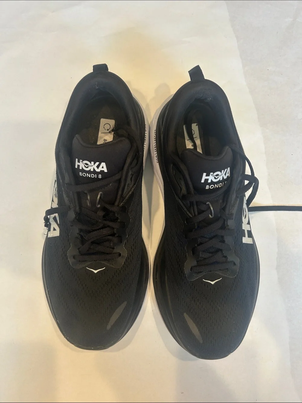 Hoka Black / White Bondi 8 Men's Road Running Shoes size 10 lace up sneakers